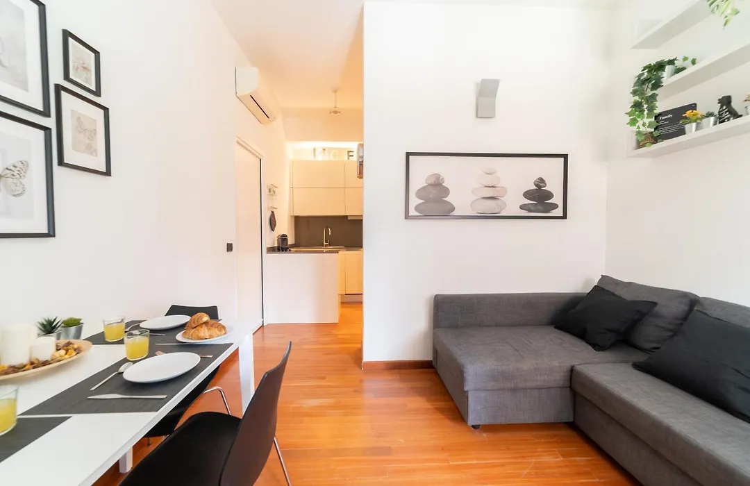 Citylife-Fiera New Apartment - Wifi & Netflix-1